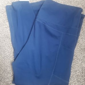 Navy zyia activewear capri length light n tights